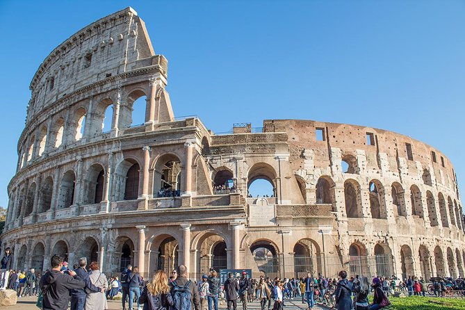 Rome Skip-the-line Private Tour: Colosseum Forum & City Highlight