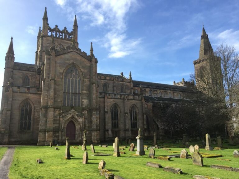 Rosslyn Chapel, Stirling Castle & Dunfermline Abbey Tour