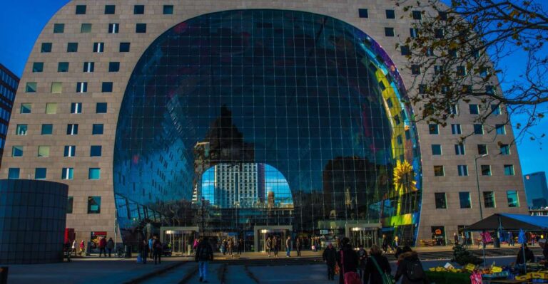 Rotterdam: Self-Guided Walking Tour and Scavenger Hunt