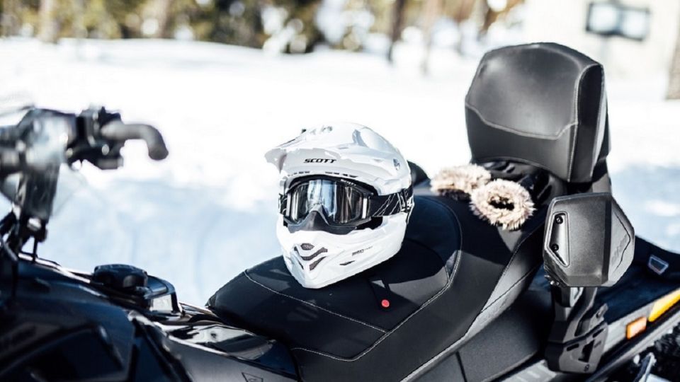 1 rovaniemi arctic circle family friendly snowmobile tour Rovaniemi: Arctic Circle Family-Friendly Snowmobile Tour