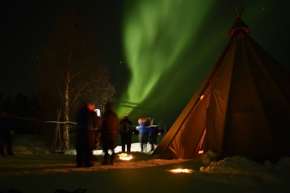 1 rovaniemi northern lights excursion by snowtrain Rovaniemi: Northern Lights Excursion by Snowtrain