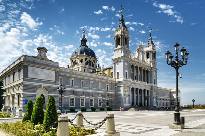 Royal Palace of Madrid Private Tour With Skip-The-Line Tickets