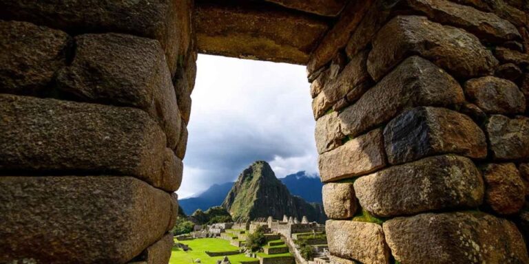 Sacred Valley 2d/1n With Machu Picchu