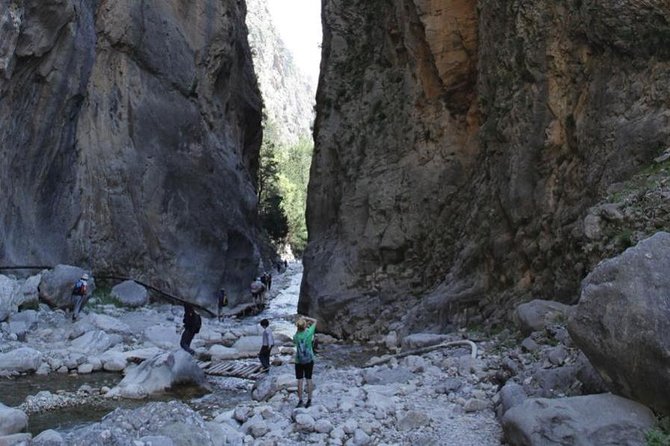 Samaria Gorge Trek: Full-Day Excursion From Heraklion - Tour Inclusions and Exclusions