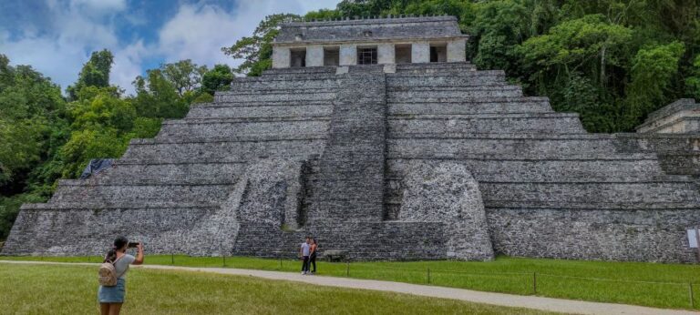 San Cristobal: Agua Azul, Misol Ha & Palenque Experience