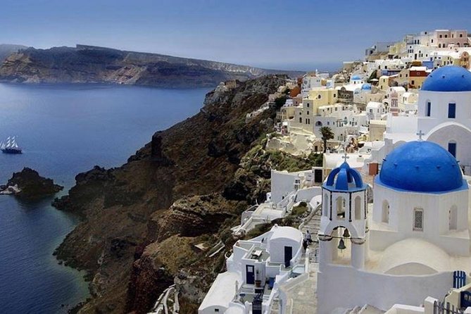 Santorini Half-Day Sightseeing Tour With Oia Sunset Viewing