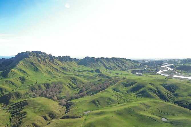 Scenic Helicopter Flights Over Napier and Hawkes Bay, New Zealand