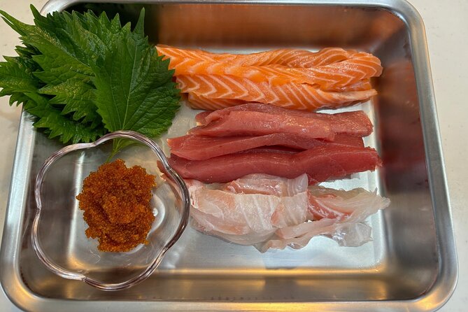 Seafood Rolls and Tempura Cooking Class With Matcha in Hokkaido