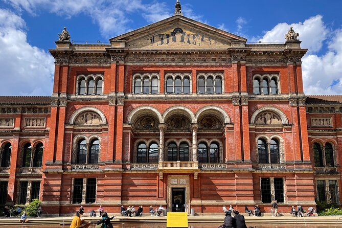 Secrets of the Victoria and Albert Museum - Private Tour - Curated Exhibits