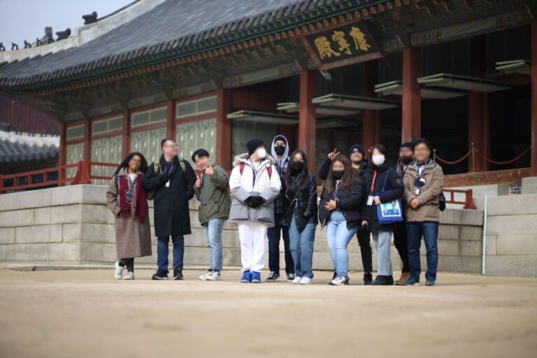 Seoul: Gyeongbokgung Palace Half Day Tour