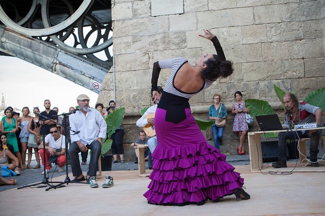 Seville: Fun Class to Approach Flamenco