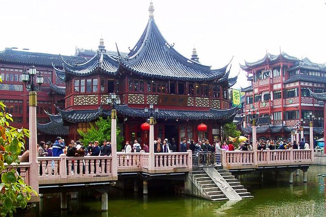 Shanghai Shore Excursion: Private Full-Day City Sightseeing Tour Including Jade Buddha Temple