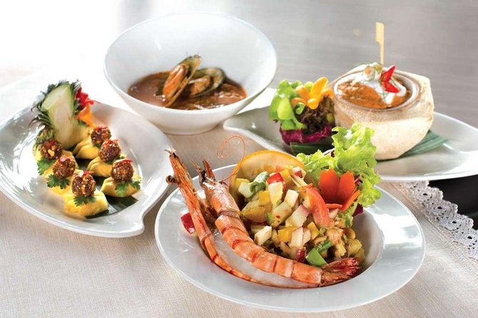 Shangri-La Hotels Salathip Thai Restaurant Experience