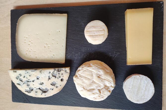 1 shared cheese tasting with an expert in paris Shared Cheese Tasting With an Expert in Paris