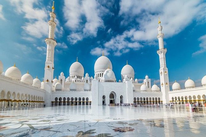 Sheikh Zayed Grand Mosque & Dubai Evening Desert Safari Combo