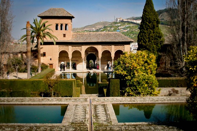 Shore Excursion From Almeria: Alhambra and Generalife Gardens