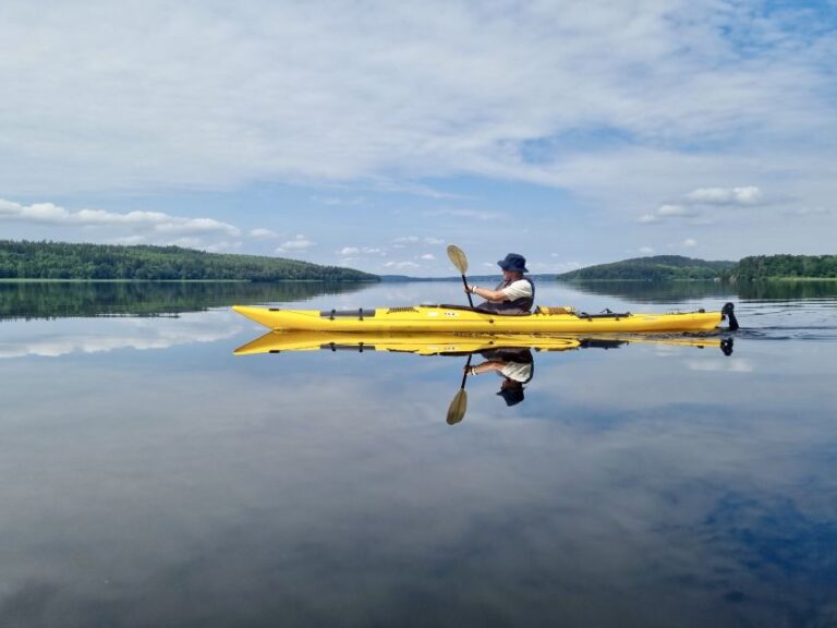 Sigtuna: Lake Mälaren Historic Sites Kayak Tour With Lunch