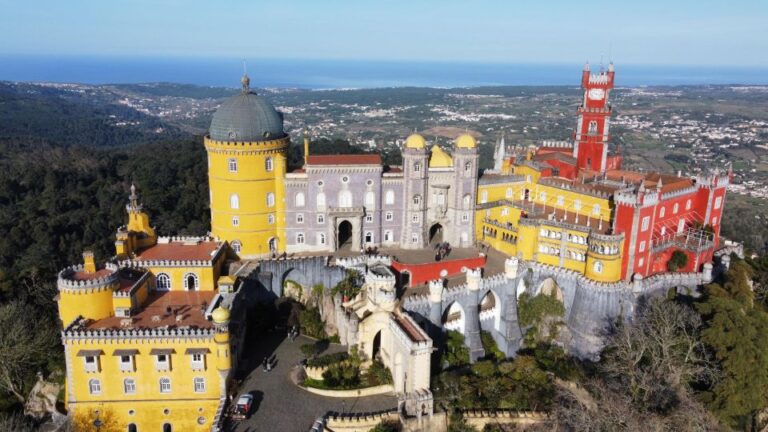 Sintra : Exclusive Full-Day Monuments Tour