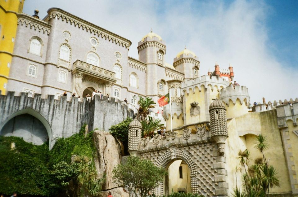 Sintra: Full Day Guided Tours by Van With Local Guide