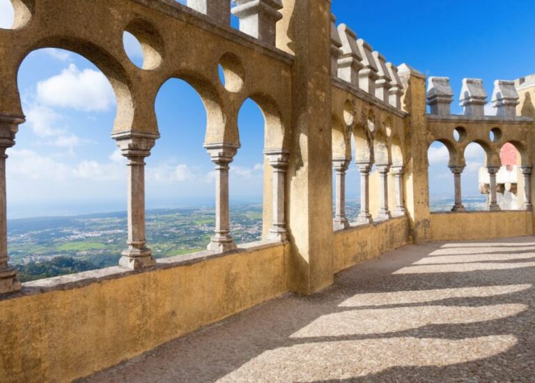 Sintra: Guided Highlights Tour Ending in Cabo De Roca