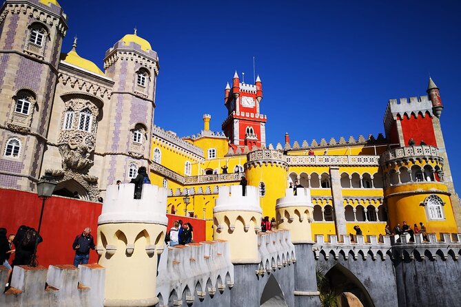 Sintra Tour With Pena Palace, Moorish Castle and Regaleira – Private