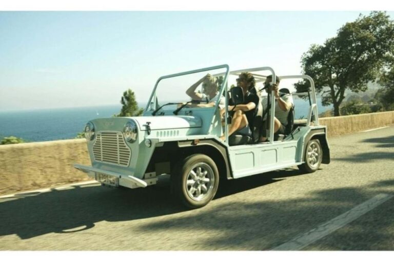 Sintra: Vintage Electric Tuk Tuk Tour, Pena Palace