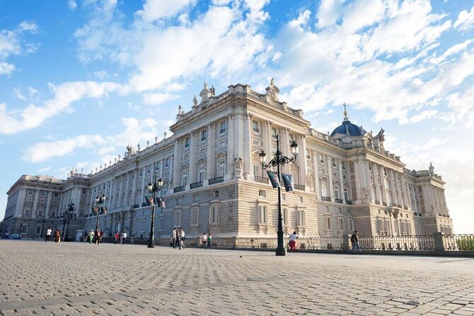 Skip the Line Guided Tour Royal Palace Madrid