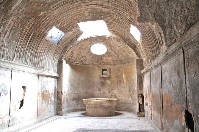 Skip-the-line Small Group Guided Walking Tour of Ancient Pompeii Highlights