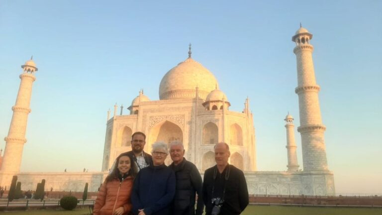 Skip the Line: Taj Mahal Sunrise Tour From – Delhi