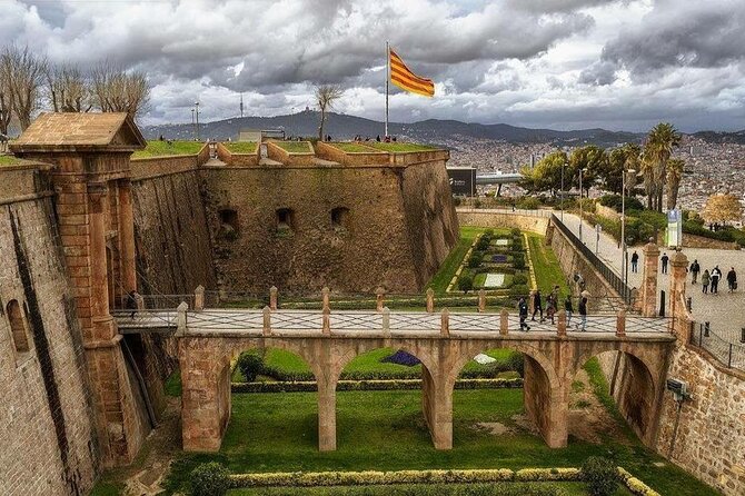 Skip the Line Tickets to Montjuic Castle