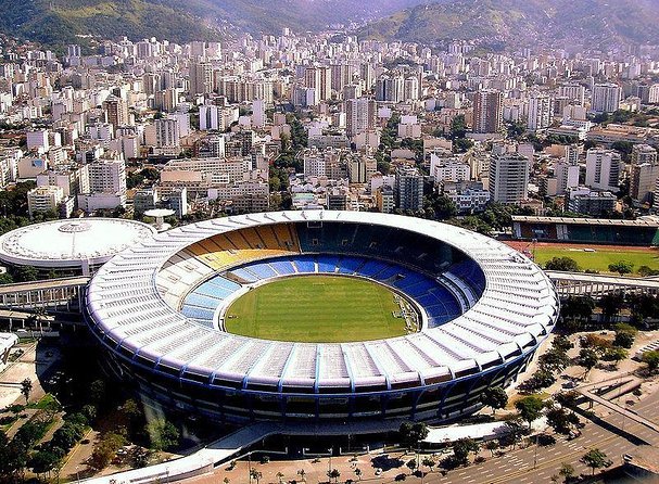 Skip the Line to Christ Redeemer by Train With Maracanã Stadium