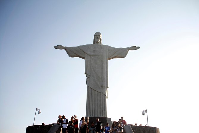 Skip the Line to Christ Redeemer, Visit to Sugar Loaf and Barbecue Lunch