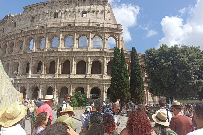Small Group Guided Tour to the Colosseum, Roman Forum and Palatine Hill