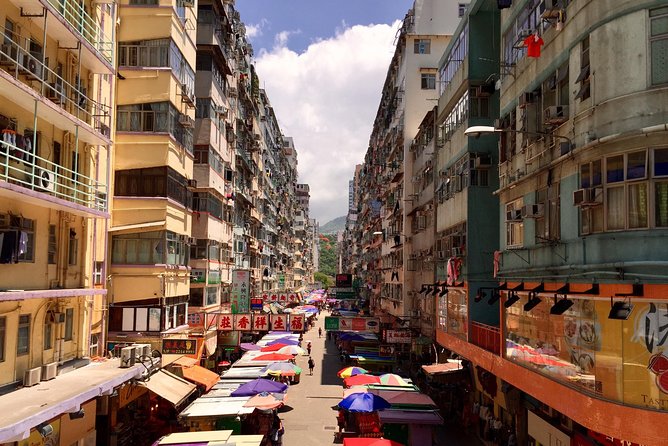 Small-Group Tour: Local Markets Hopping Tour in Hong Kong []