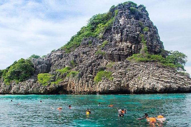 Snorkeling Tour to Koh Rok by Speedboat From Koh Lanta - Island Exploration