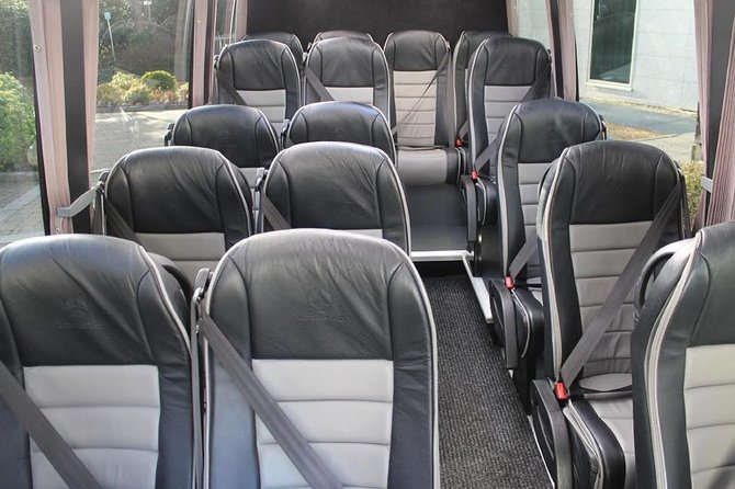 Southampton Private Minibus Transfer to Gatwick Airport or Hotel