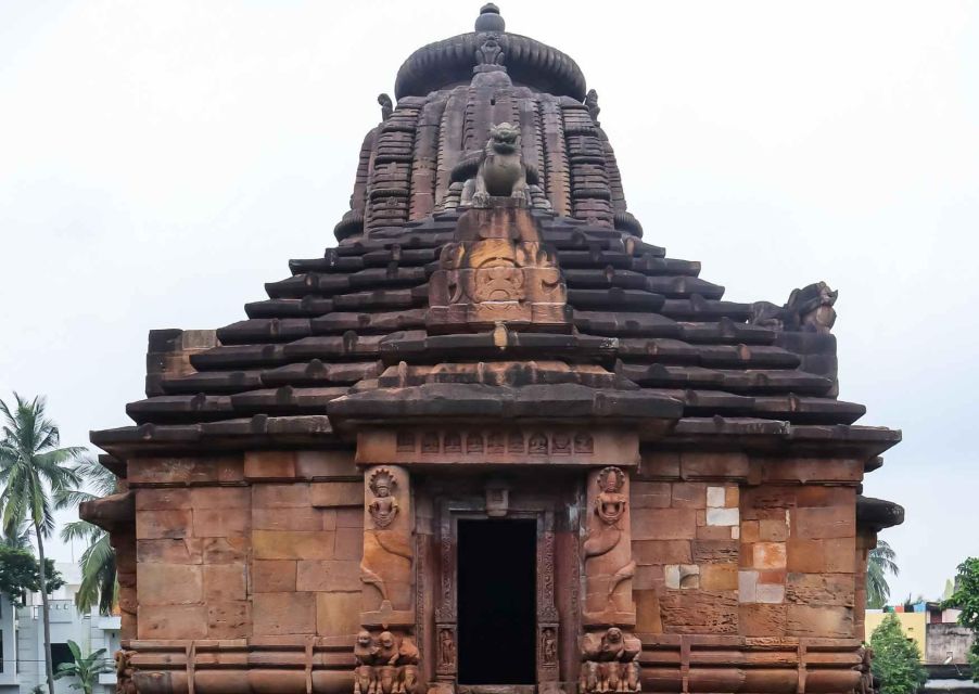 1 spiritual trails of bhubaneswar guided temples tuktuk tour Spiritual Trails of Bhubaneswar (Guided Temples Tuktuk Tour)
