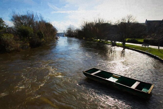 Stand-up Paddleboard SUP Safari on The River Avon For Beginners