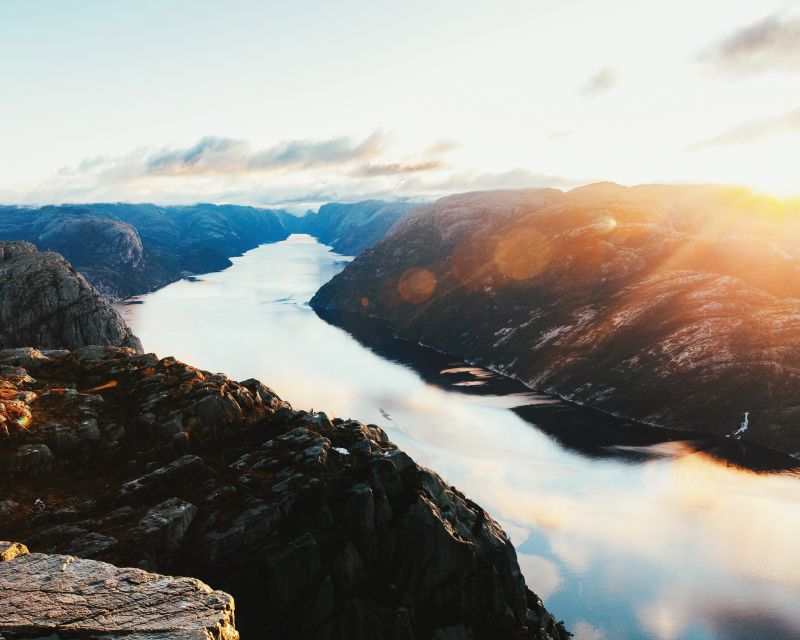 1 stavanger guided sunrise hike to pulpit rock Stavanger: Guided Sunrise Hike to Pulpit Rock