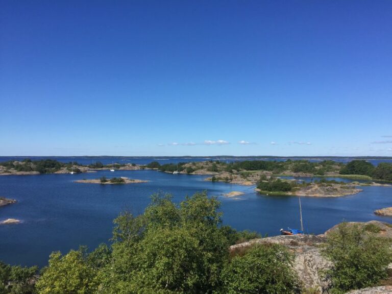 Stockholm: 3-Days Kayaking and Camping in the Archipelago