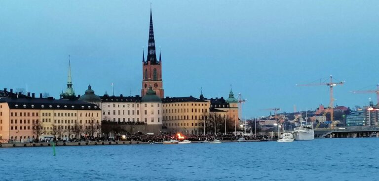 Stockholm: A Beauty On The Water – Old Town Walk & Boat Trip