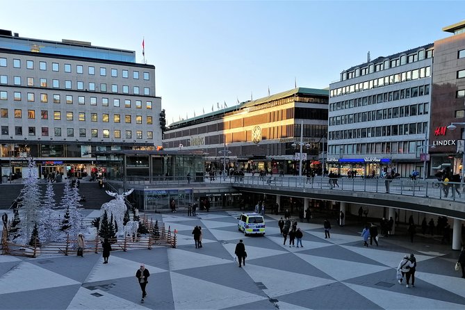 Stockholm: Modern City and Old Town, a Small Group Walking Tour