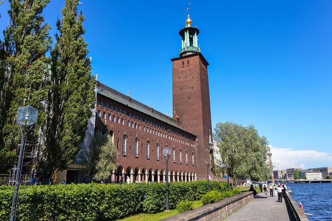 Stockholm Private Tour: City Hall and Vasa Museum