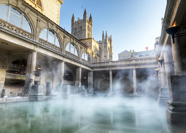 Stonehenge and Bath Day Tour From London With Roman Baths Option