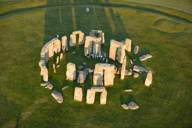 Stonehenge Special Access Guided Evening Tour From London