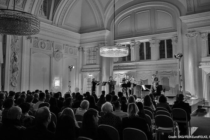Stuttgart: Concert at the New Palace