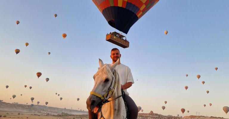Sunrise TıMe Horse Riding Tour With Hot Air Balloons