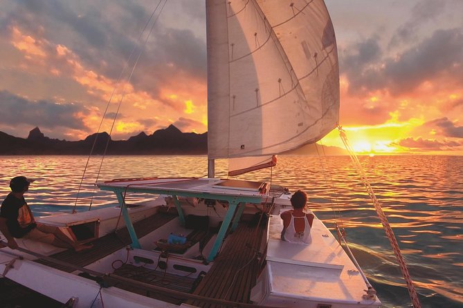 1 sunset cruise moorea sailing on a catamaran named taboo Sunset Cruise : Moorea Sailing on a Catamaran Named Taboo