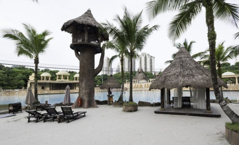 Sunway Lagoon Theme Park With Round-Trip Transfer