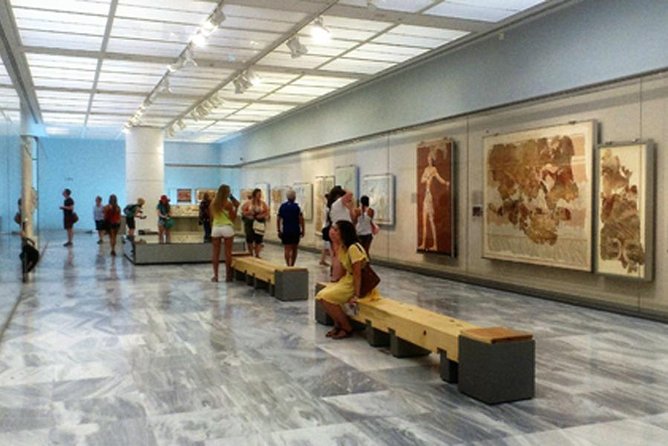 Superior Private Tour in Knossos Palace and Archaeological Museum of Heraklion